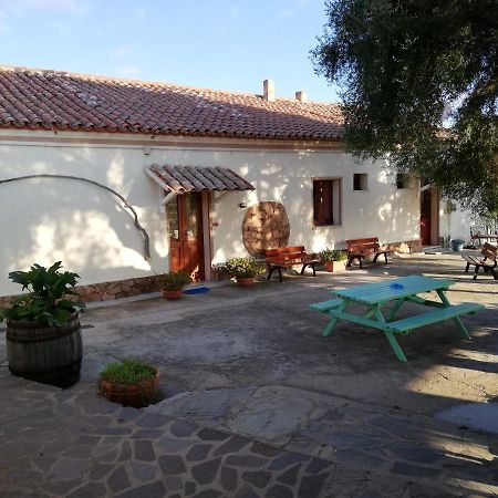B&B La Taerra Porto San Paolo  Exteriör bild